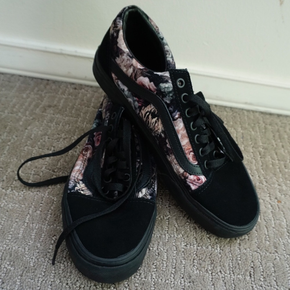 Black and rose print lace up vans, brand new.